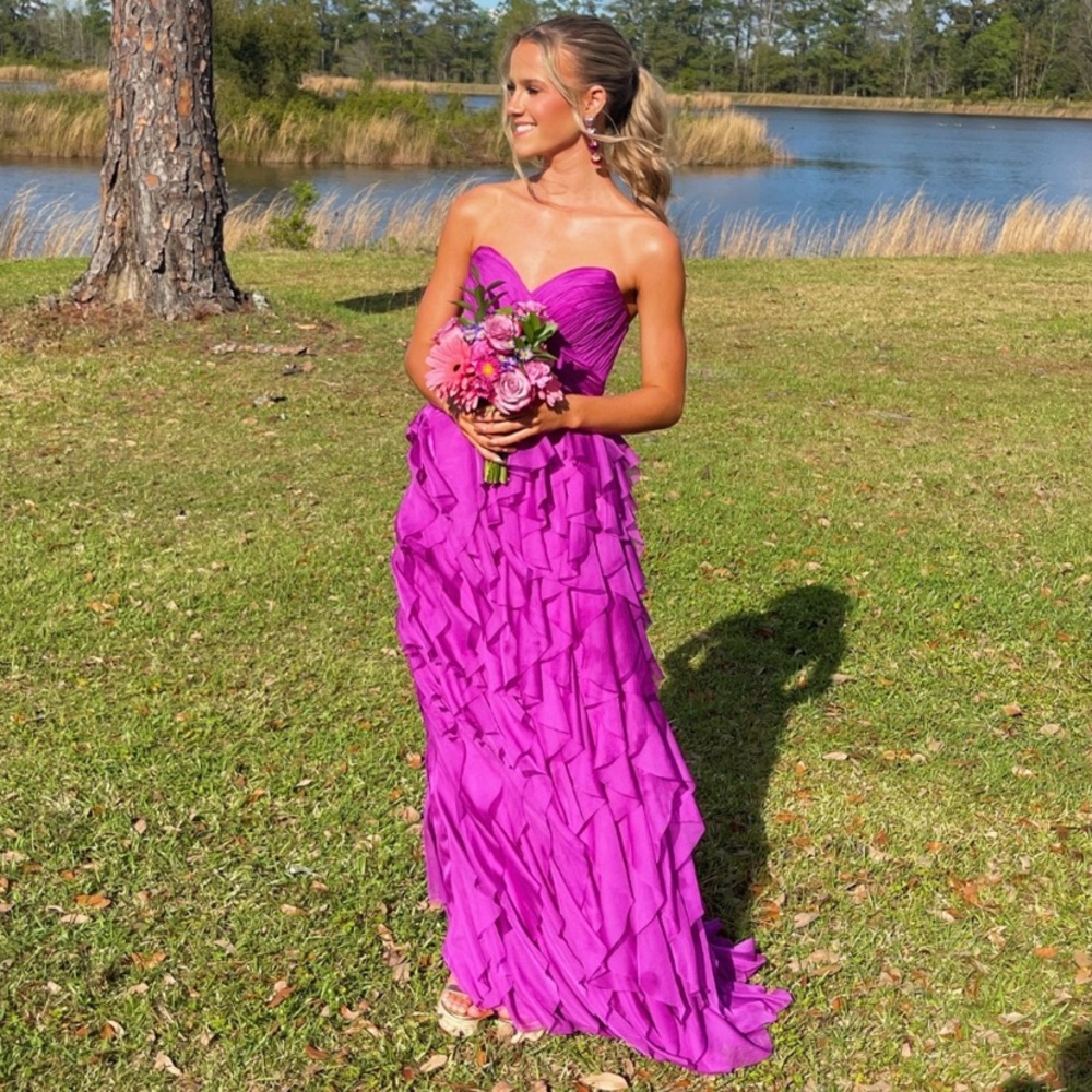 Elegant Magenta Strapless Dress